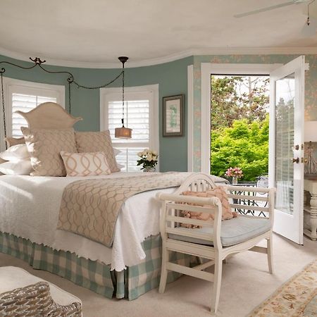 White Doe Inn Bed & Breakfast Manteo Esterno foto