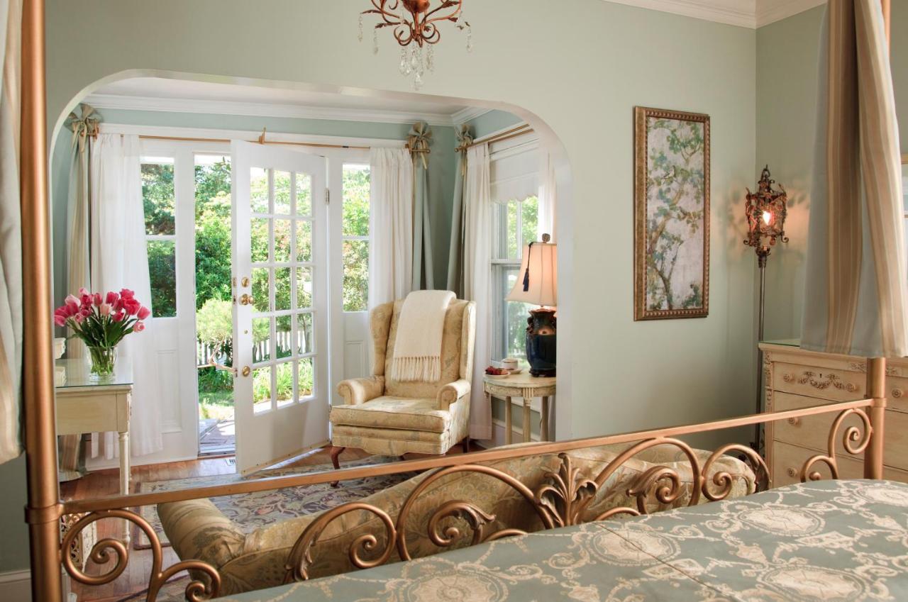 White Doe Inn Bed & Breakfast Manteo Camera foto
