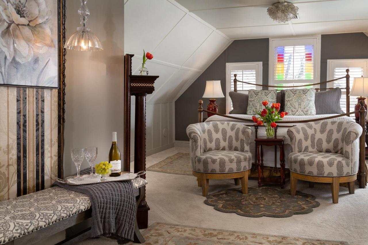 White Doe Inn Bed & Breakfast Manteo Esterno foto