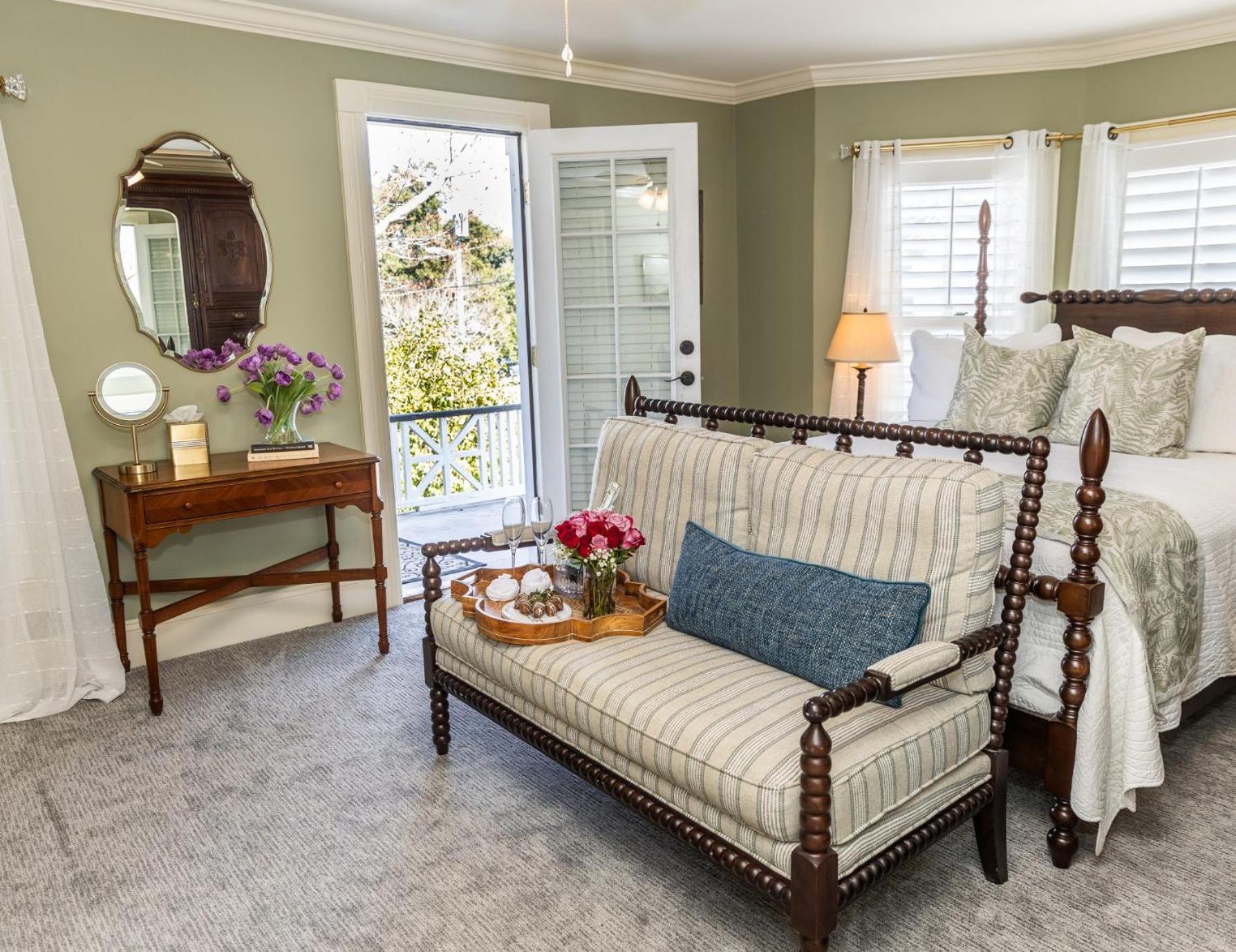 White Doe Inn Bed & Breakfast Manteo Esterno foto