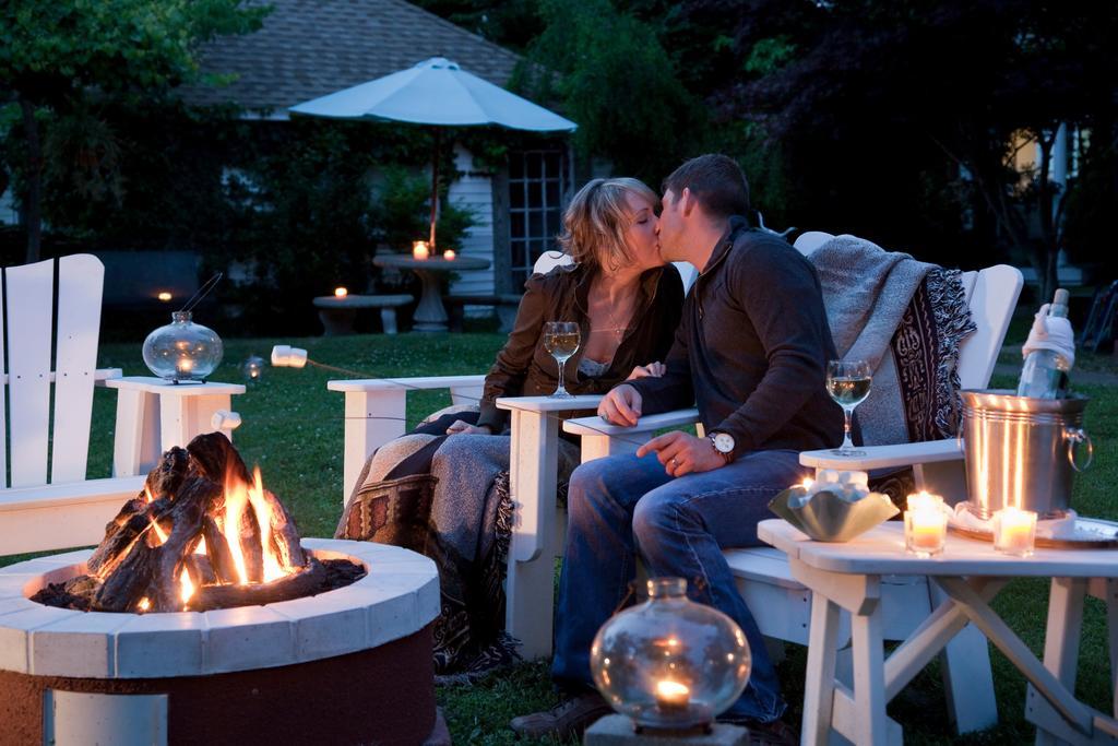 White Doe Inn Bed & Breakfast Manteo Esterno foto