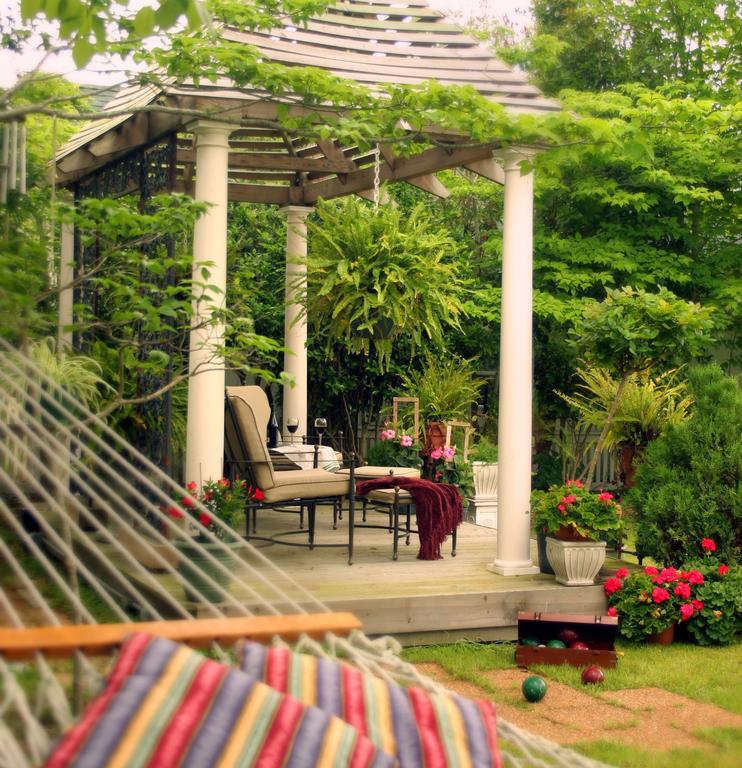 White Doe Inn Bed & Breakfast Manteo Esterno foto