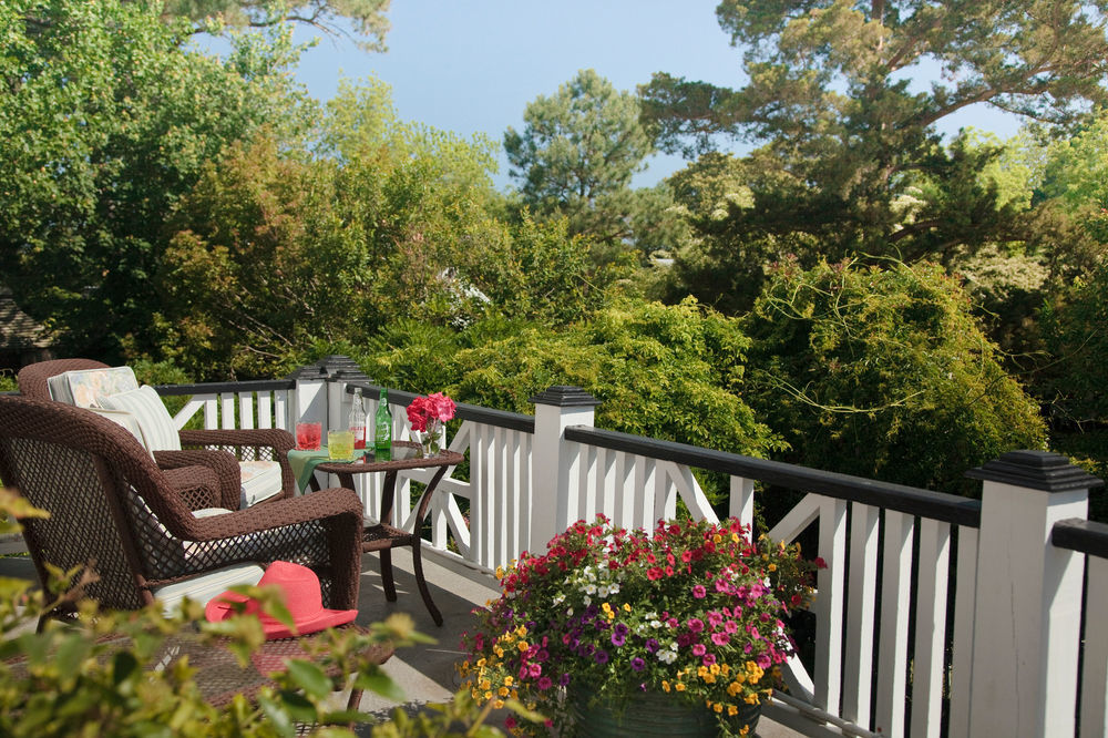 White Doe Inn Bed & Breakfast Manteo Esterno foto